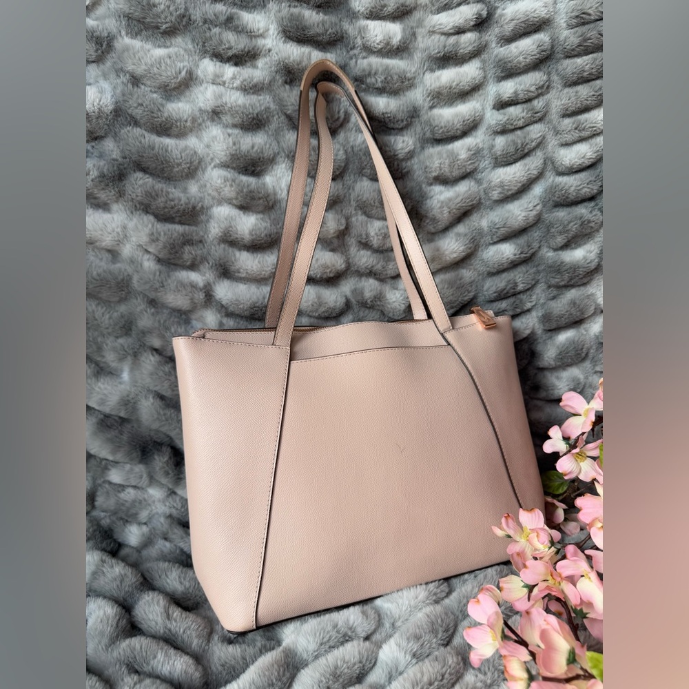 Pink MK purse w/ straps - Picture 2 of 10